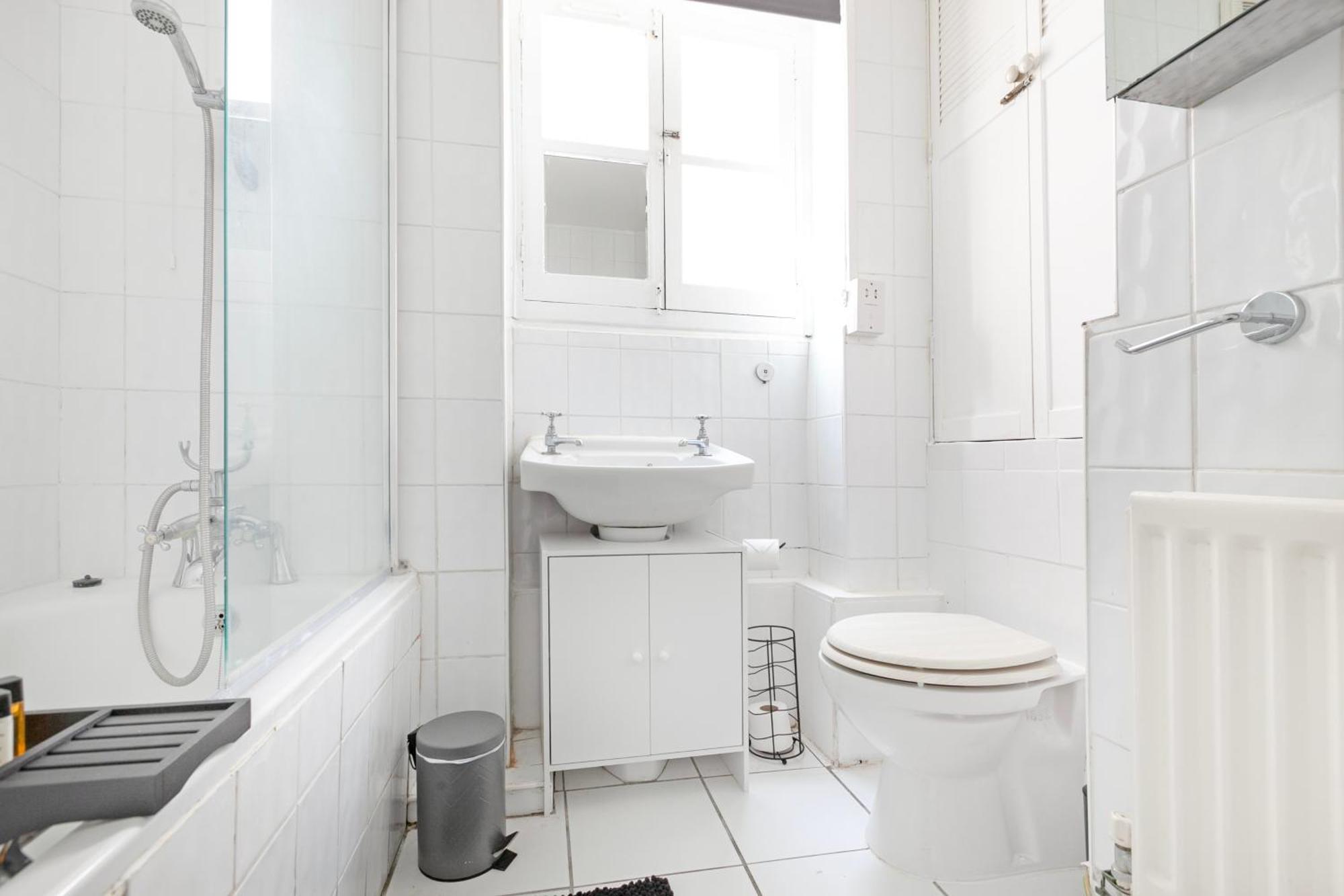 Beautiful One Bedroom Flat In Scott Ellis Gardens London Exterior photo